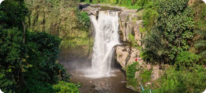 ТЕГЕНУНГАН<br> (Tegenungan Waterfall)
