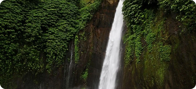 МАЙНГ<br> (Munduk Waterfall)