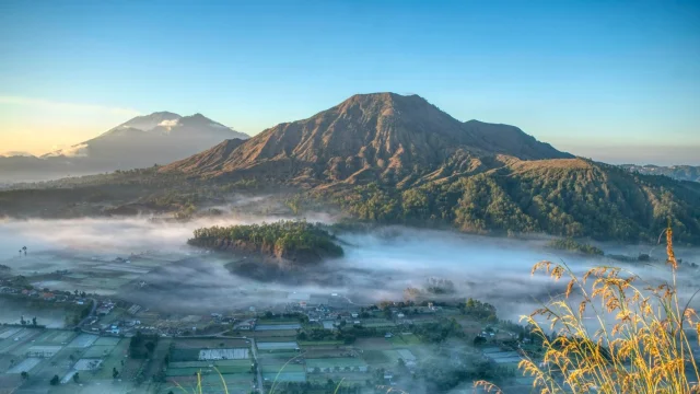 Вулканы и Острова